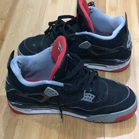 Air Jordan 4 - Picture 4 of 5